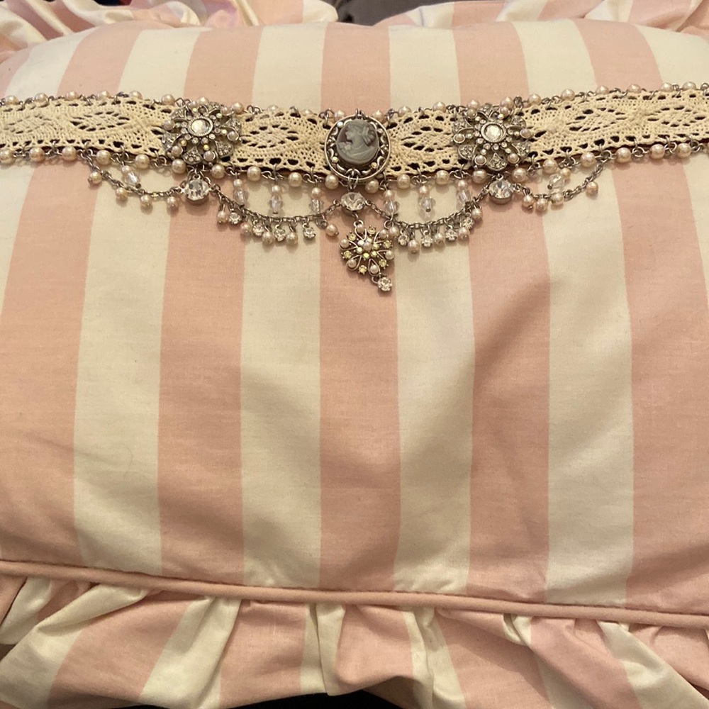 Stunning Victorian inspired choker